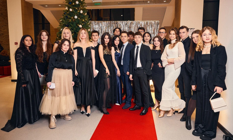 Перший студентський Зимовий бал у кампусі АЮК - linza.com.ua