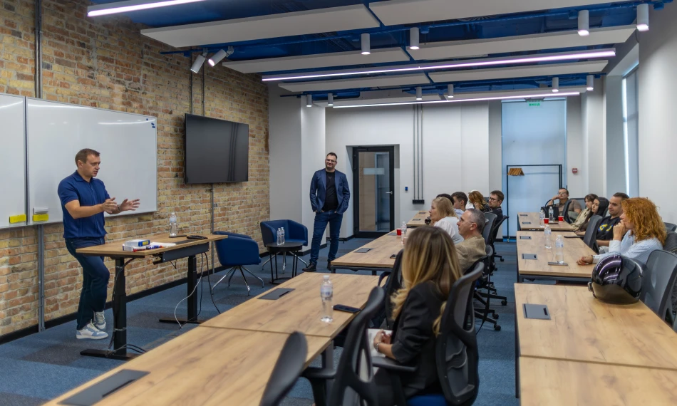 AUK Leadership and Strategy Discussion event was held with the participation of Alex Lissitsa, Chairman of the IMC Board of Directors, and AUK master's students and alumni 