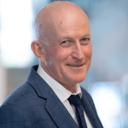 Професор Яцек Лєсков