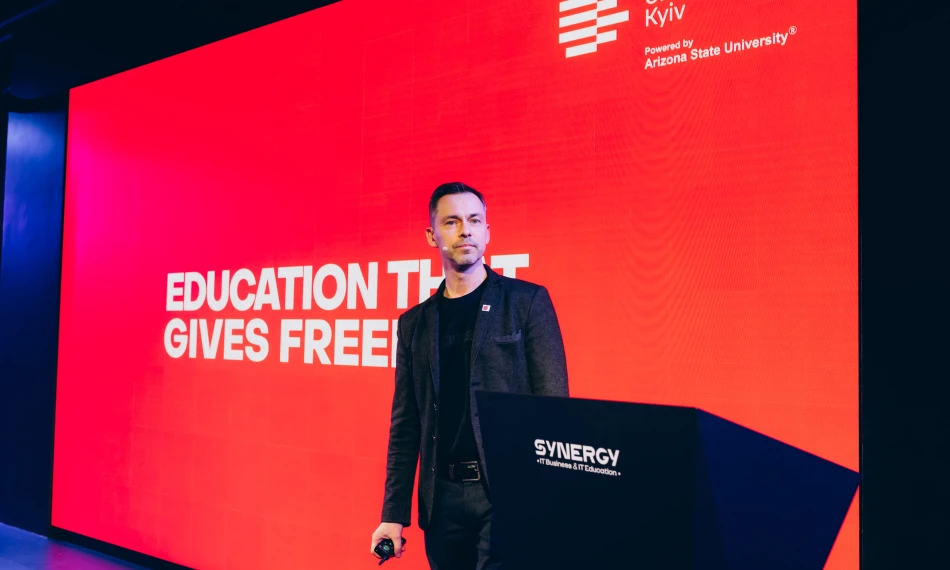 Sergiy Tytenko, Deputy Dean of EPAM School of Digital Technologies, spoke at the Synergy IT Business & IT Education Conference of IТ Ukraine Association 