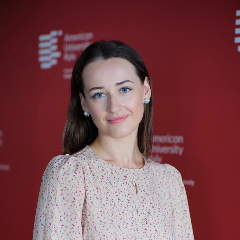 Олена Єнчева