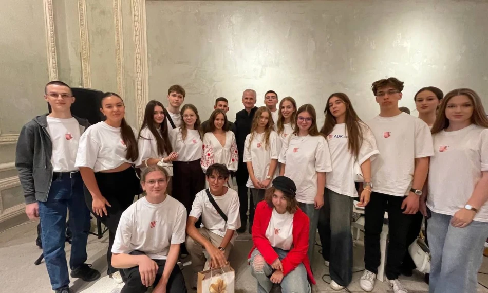 Студенти AUK Dnipro Campus відвідали лекцію історика Tiмоті Снайдера - linza.com.ua