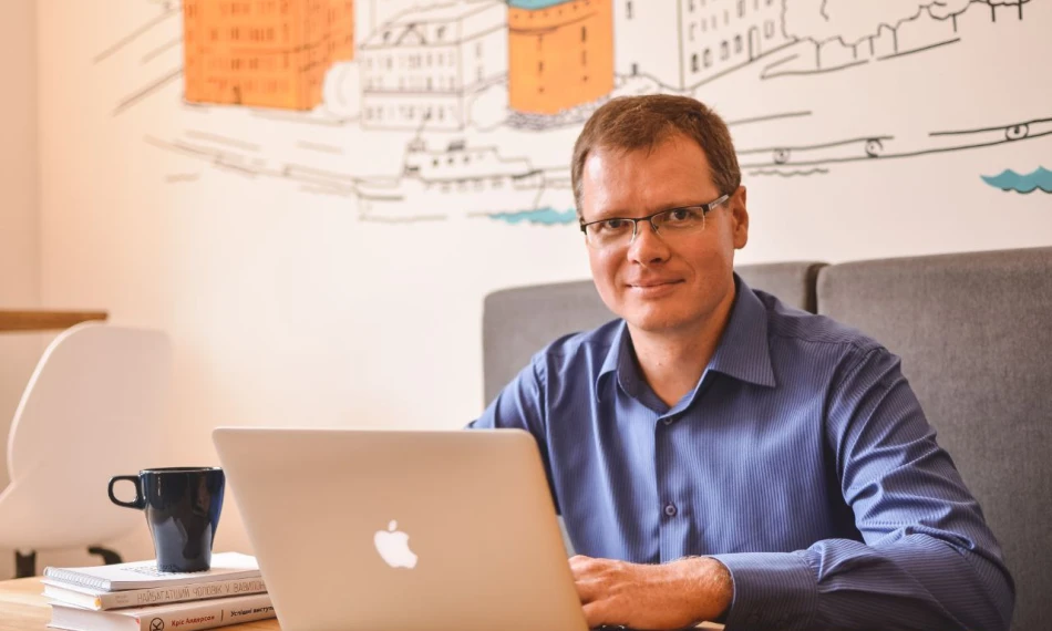 The education and career of a data specialist today not only contribute to your future but also to the future of Ukraine, offering a chance to build a reality that will influence our digital landscape, – Oleksandr Romanko 