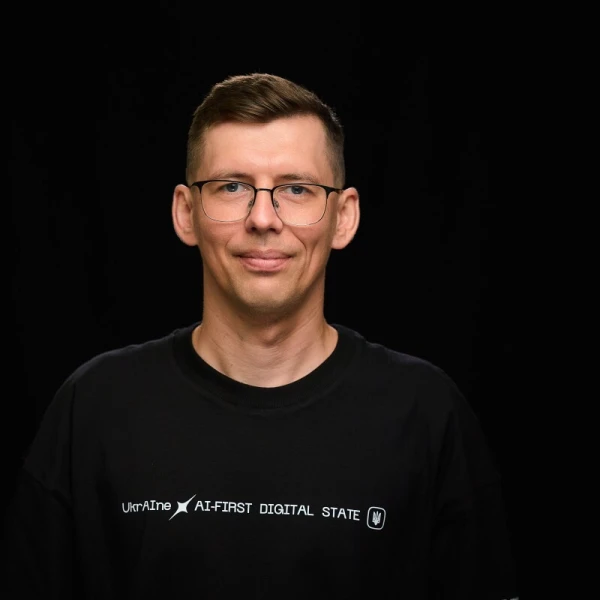Dmytro Ovcharenko
